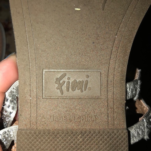 Sandals - only worn a few times - Picture 3 of 3